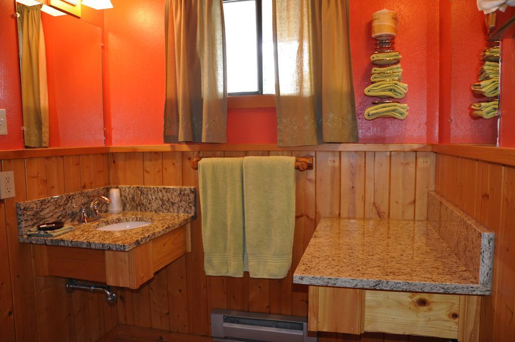 Long Holiday Motel 거니슨 객실 사진